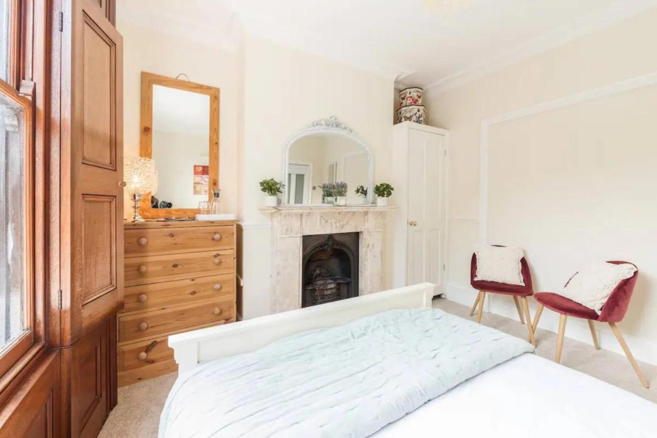 Charming 3bd Flat - 5 Minutes To Victoria Park * Londra