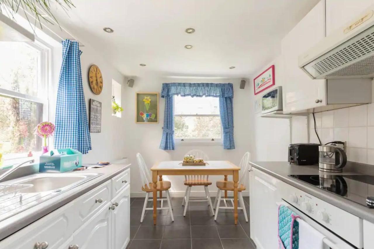Charming 3bd Flat - 5 Minutes To Victoria Park Appartamento