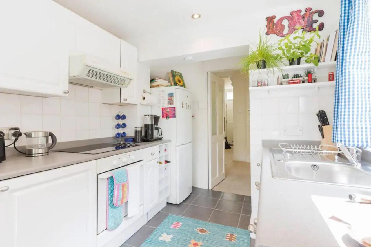 Charming 3bd Flat - 5 Minutes To Victoria Park Appartamento Londra