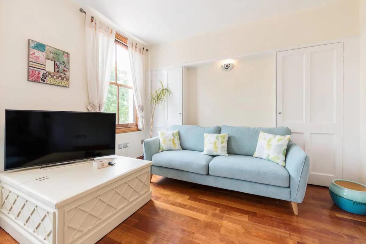 Appartamento Charming 3bd Flat - 5 Minutes To Victoria Park