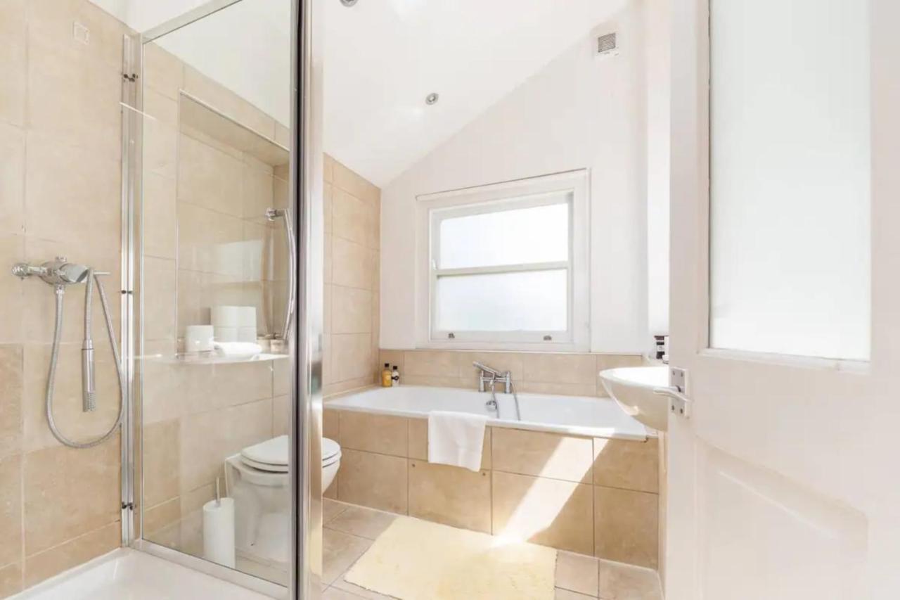 Appartamento Charming 3bd Flat - 5 Minutes To Victoria Park *